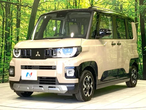 Mitsubishi Delica Mini