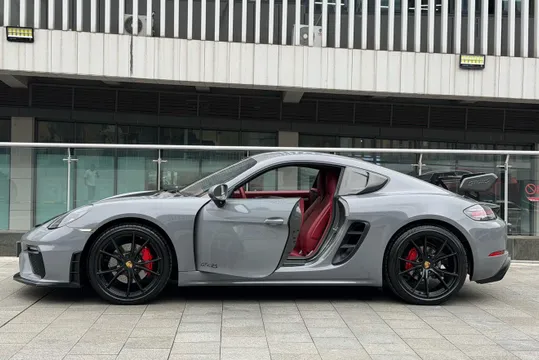 Porsche 718