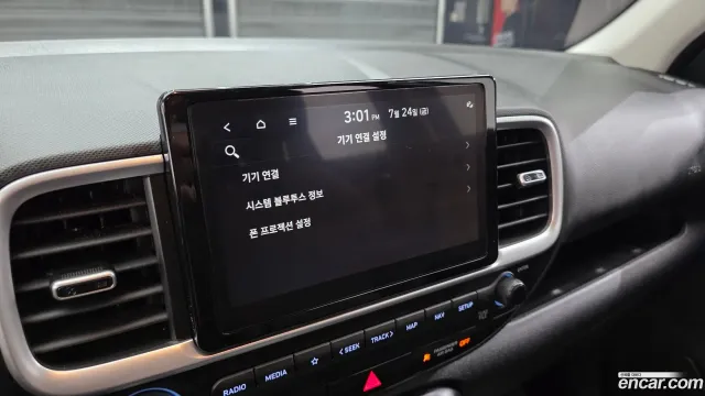 Hyundai Venue