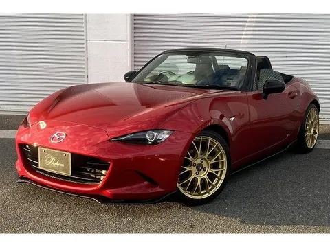 Mazda MX-5 (Roadster)