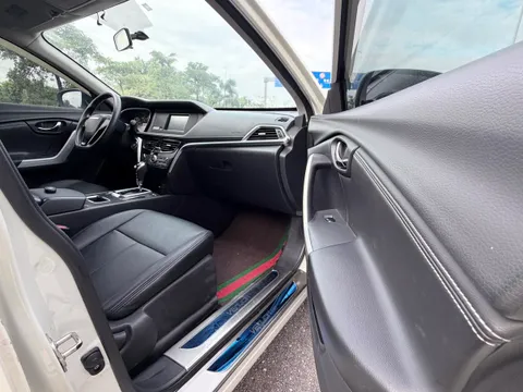 Venucia T90