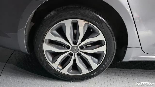 Renault Talisman (SM6)