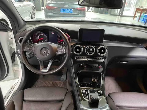 Mercedes-Benz Mercedes-Benz GLC