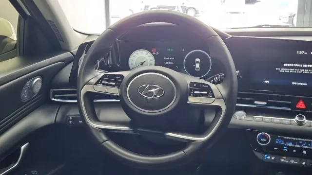 Hyundai Elantra (Avante)