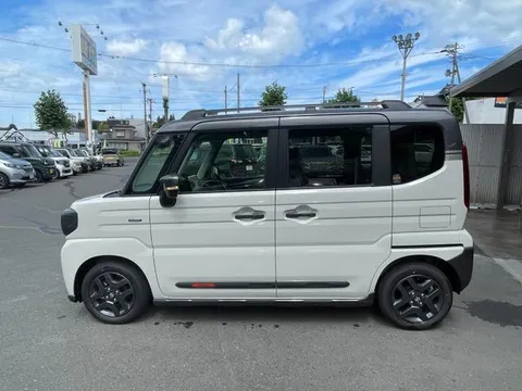 Suzuki Spacia Gear