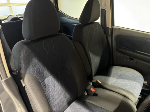 Mitsubishi eK X