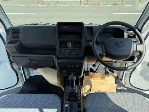 Nissan Clipper Truck
