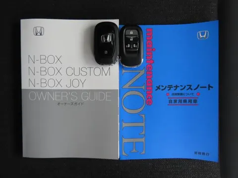 Honda N-BOX Custom