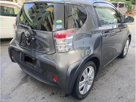 Toyota iQ