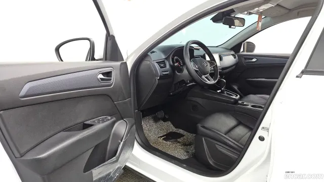 Renault XM3