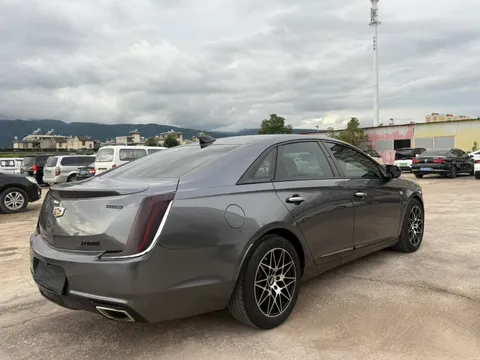 Cadillac XTS
