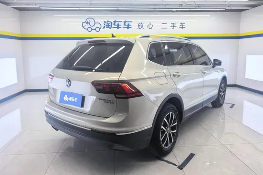 Volkswagen Tiguan L