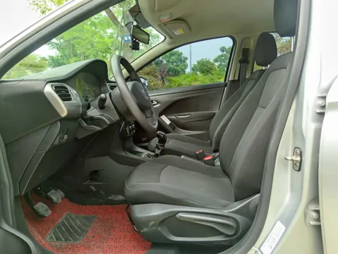 Peugeot 301