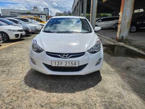 Hyundai Elantra (Avante)