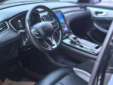 Roewe i6
