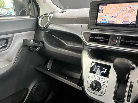 Toyota Pixis Joy