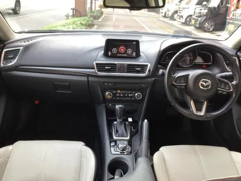 Mazda Axela Sport