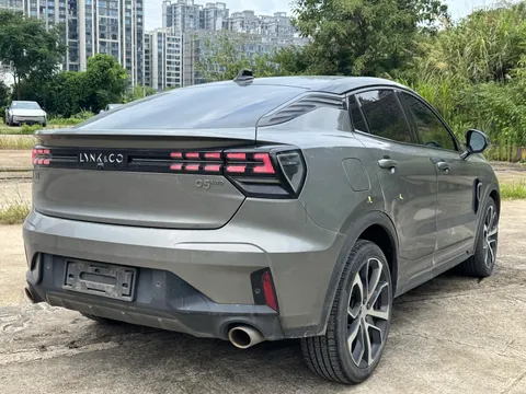 Lynk & Co Lynk & Co 05