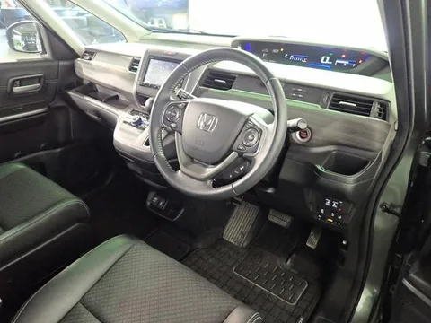 Honda Freed Plus