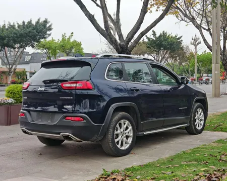 Jeep Cherokee