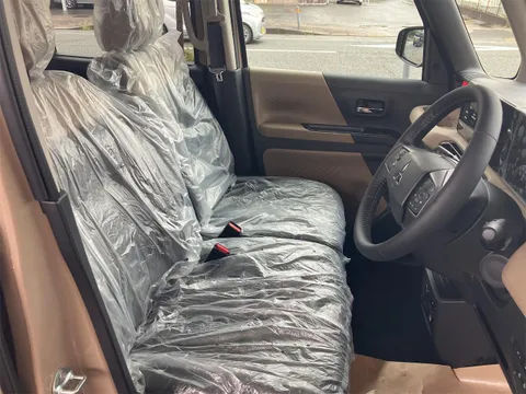 Mitsubishi Delica Mini