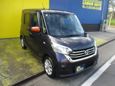 Nissan Dayz Roox