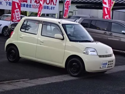 Daihatsu Esse
