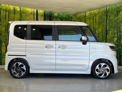 Suzuki Spacia Custom