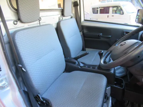 Nissan Clipper Truck