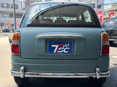 Daihatsu Mira Gino