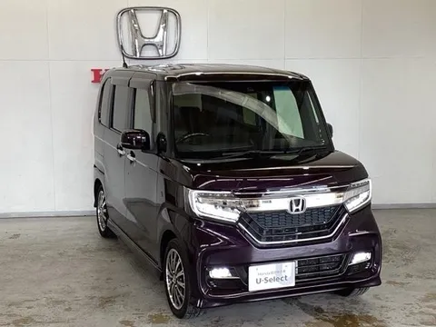 Honda N-BOX Custom