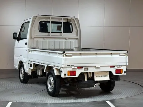 Nissan Clipper Truck