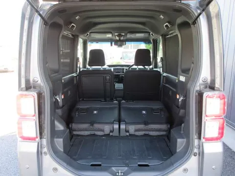 Toyota Pixis Mega