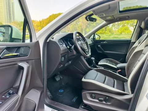 Volkswagen Tiguan L