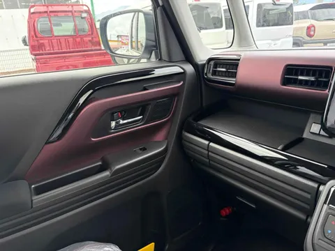 Suzuki Spacia Custom