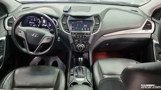 Hyundai Grand Santa Fe (Maxcruz)