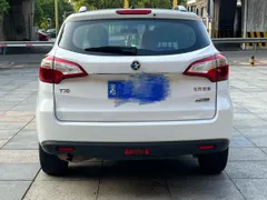 Venucia T70