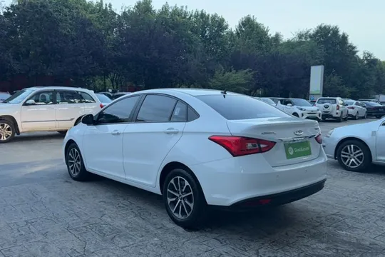 Chery Arrizo 5