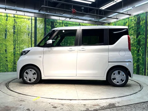 Mitsubishi eK Space