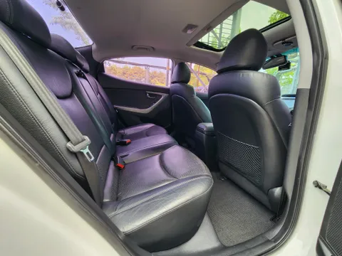 Hyundai Elantra (Avante)