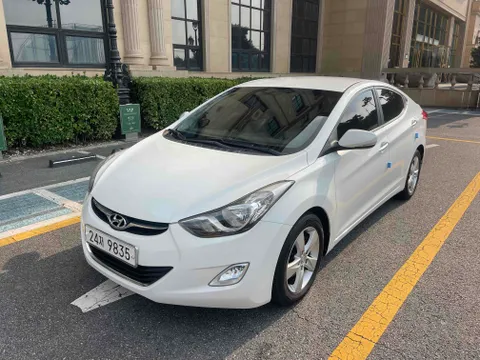Hyundai Elantra (Avante)