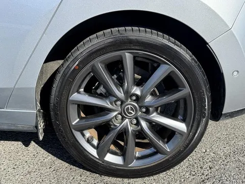 Mazda MAZDA3 Fastback
