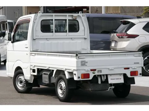 Nissan Clipper Truck