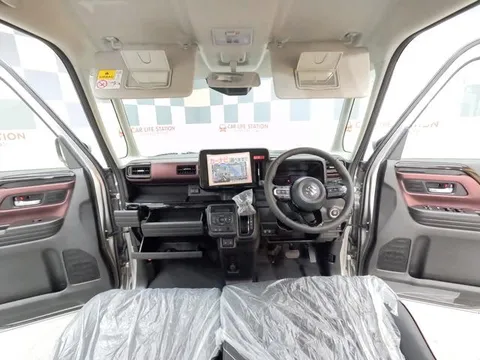 Suzuki Spacia Custom