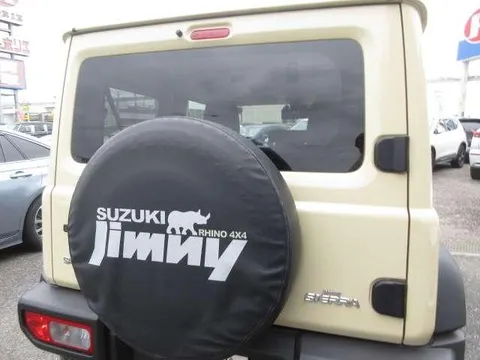 Suzuki Jimny Sierra