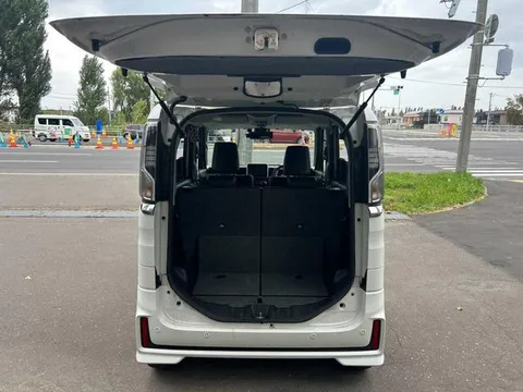 Suzuki Spacia Custom