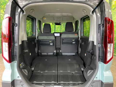 Suzuki Spacia Gear