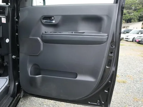 Toyota Pixis Mega
