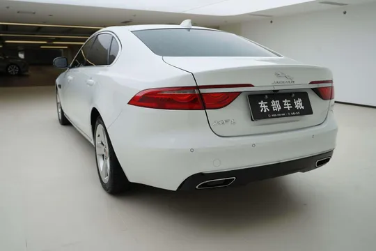 Jaguar XFL