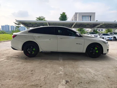 Chevrolet Malibu XL